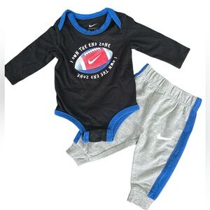 Nike “ I own the end zone” 2 piece l/s onesie & pant set